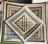 স্টাইলিশ এবং মার্জিত সিল্ক স্কার্ফ